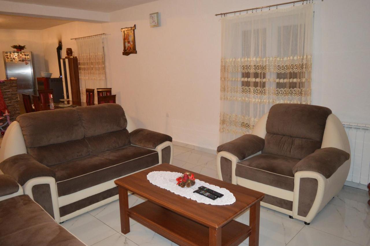 Vujas Village Pleasure Kotor Zewnętrze zdjęcie